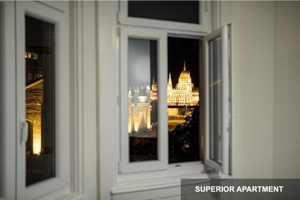 Bpr Agathe Elegant Suite With Parliament View Βουδαπέστη Εξωτερικό φωτογραφία